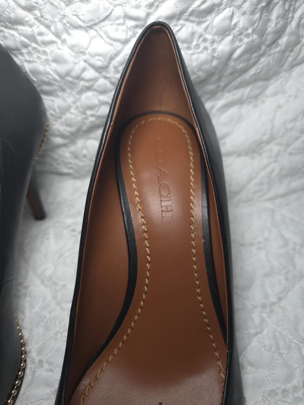 COACH Black Leather Studded Pointed Toe Pumps Heels Size 10 Gold Beads